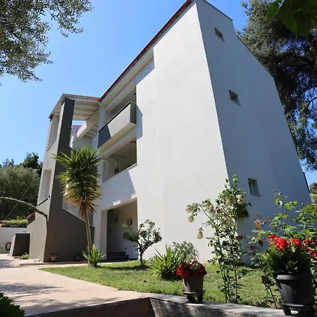Aparthotel Avra Paliouri